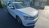 Used 2017 Volkswagen Jetta SE image 4
