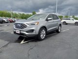 Used 2023 Ford Edge Titanium image 2