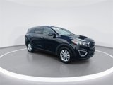 Used 2016 Kia Sorento LX image 2