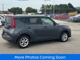 Used 2022 Kia Soul LX w/ Technology Package image 2