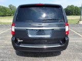 Used 2014 Chrysler Town & Country Touring image 4
