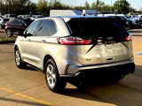 Certified 2022 Ford Edge SE image 3