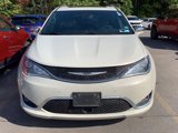 Used 2020 Chrysler Pacifica Limited image 2