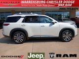 Used 2022 Nissan Pathfinder Platinum image 2