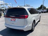 Used 2021 Chrysler Pacifica Touring-L image 5