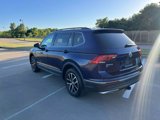 Used 2021 Volkswagen Tiguan SE w/ Panoramic Sunroof Package image 6