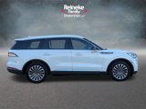Used 2022 Lincoln Aviator Reserve w/ Equipment Group 201A image 4