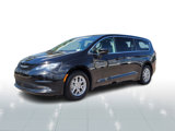 Used 2022 Chrysler Voyager LX image 2