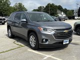 Used 2020 Chevrolet Traverse LT image 3