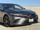 Used 2018 Toyota Camry SE image 3