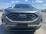 Used 2022 Ford Edge Titanium image 2