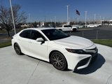 Used 2023 Toyota Camry SE image 2