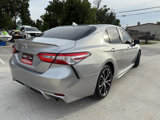 Used 2020 Toyota Camry SE image 4