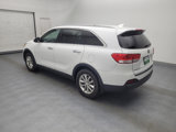 Used 2016 Kia Sorento LX w/ LX Convenience Package image 3