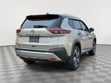 Used 2021 Nissan Rogue Platinum image 4