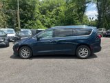 Used 2021 Chrysler Pacifica Touring-L image 3