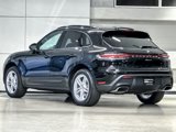Certified 2025 Porsche Macan image 3