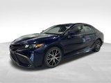 Used 2022 Toyota Camry SE image 3