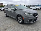 Used 2023 Chrysler Pacifica Limited image 3