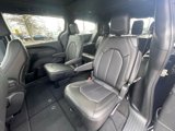 New 2025 Chrysler Pacifica Select image 2