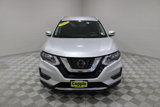Used 2020 Nissan Rogue SV image 2