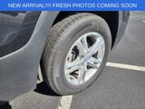 Used 2022 GMC Terrain SLE w/ Driver Convenience Package image 6