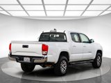 Used 2016 Toyota Tacoma SR5 image 3