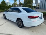 Used 2022 Volkswagen Passat 2.0T image 2