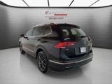 Used 2023 Volkswagen Tiguan SE w/ Panoramic Sunroof Package image 4