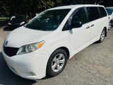 Used 2011 Toyota Sienna image 2