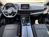 Used 2024 Nissan Rogue SV image 2