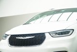 Used 2022 Chrysler Pacifica Touring-L image 2