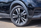 Used 2018 Nissan Kicks SV image 2