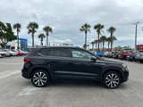 Used 2024 Volkswagen Taos SE image 2