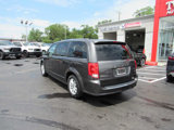 Used 2020 Dodge Grand Caravan SXT image 3