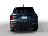 Used 2021 Kia Sorento LX image 4