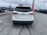 Used 2016 Toyota Highlander XLE image 4