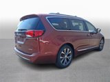 Used 2017 Chrysler Pacifica Limited w/ UConnect Theater Package image 4