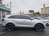 Used 2020 Kia Sorento LX image 3