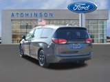 Used 2018 Chrysler Pacifica Touring-L Plus w/ S Appearance Package image 2