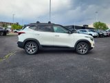 Used 2021 Kia Seltos SX image 3