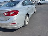 Used 2018 Chevrolet Cruze LT w/ Convenience Package image 4