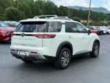 Used 2023 Nissan Pathfinder SL image 4