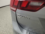 Used 2021 Volkswagen Tiguan SE w/ Panoramic Sunroof Package image 5