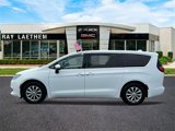 Used 2017 Chrysler Pacifica Touring w/ Tire & Wheel Group image 2