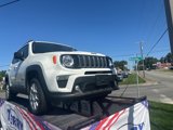 Used 2022 Jeep Renegade Latitude image 2