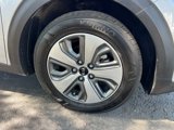 Certified 2021 Kia Niro LX image 4