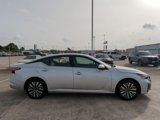 Used 2023 Nissan Altima 2.5 SV image 2