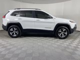 Used 2017 Jeep Cherokee Trailhawk image 2