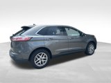 Used 2023 Ford Edge SEL image 5